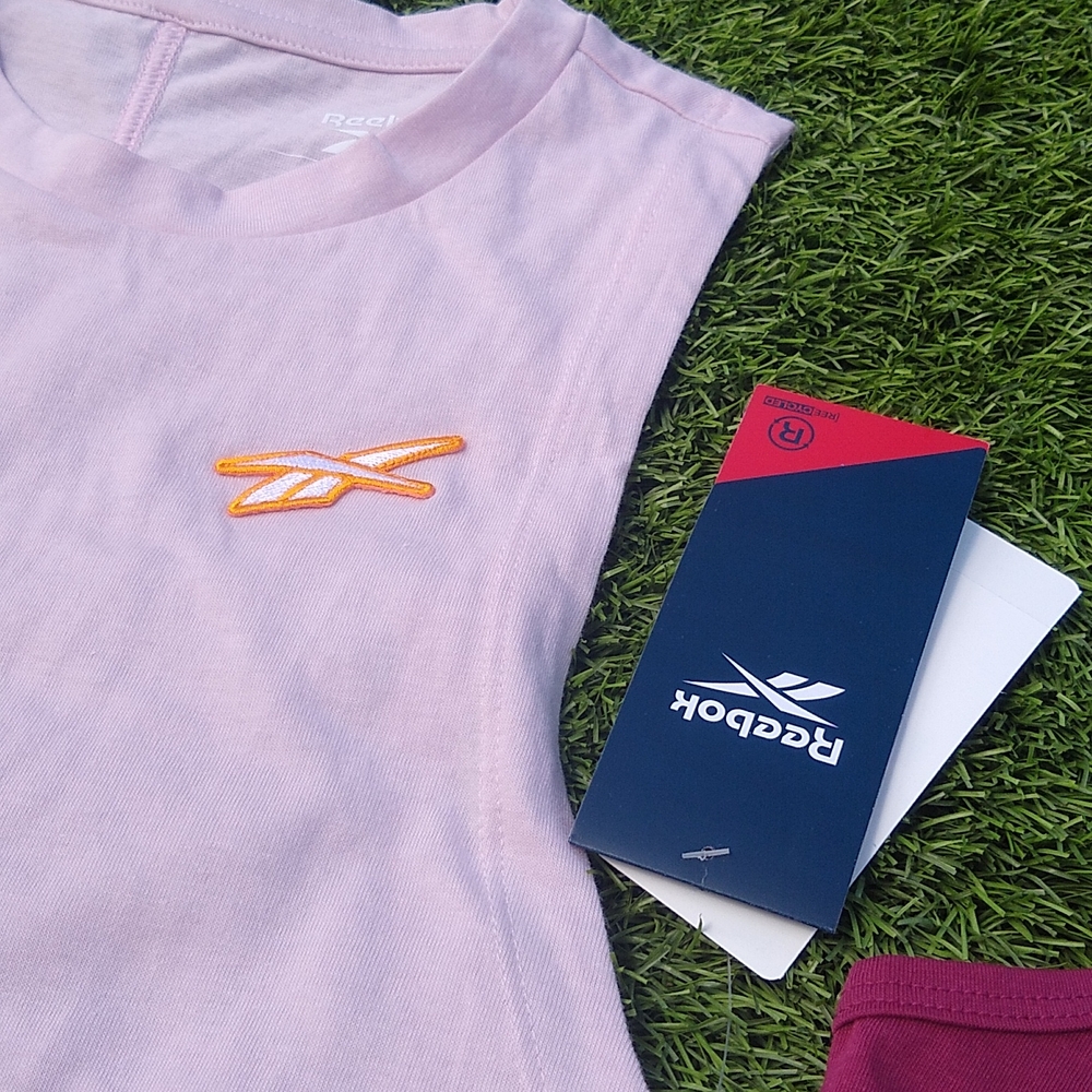 2 Reebok Training Tank Tops, XS - Picture 5 of 6